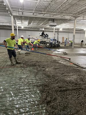 Crew Finishing Large Commercial Slab Pour